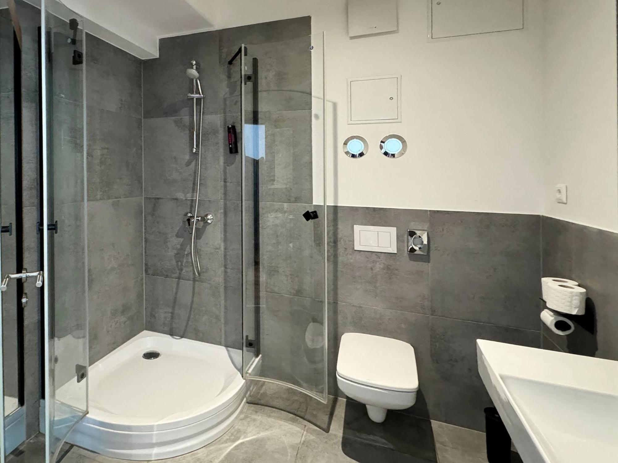 Dormero Hotel Ruesselsheim Airport-Frankfurt Bagian luar foto